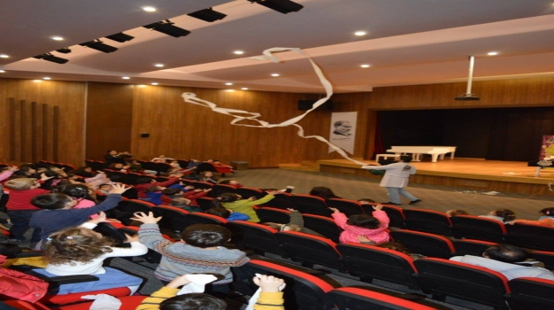 Ankara İncek Okul Öncesi Öğrencileri İkinci Kez Mad Science'a Ev Sahipliği Yaptı