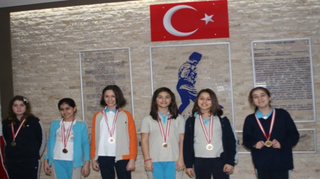 Ataşehir Okyanus'un Voleybol Şampiyonları