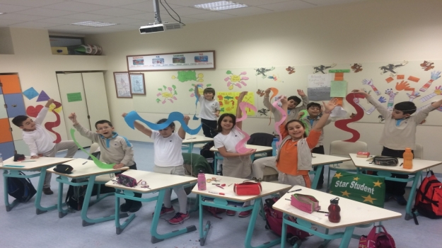 Üstün Zekâlı ve Yetenekliler 3-D Sınıfının Eğlenceli Türkçe Dersi