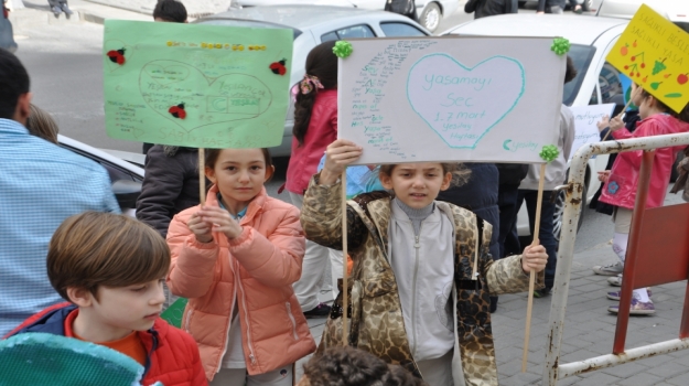 3. Sınıf Öğrencilerinin “Yeşilay Yürüyüşü”