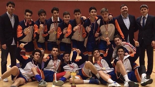 Bahçeşehir Kampüsü Genç Basketbolcular İstanbul Şampiyonu