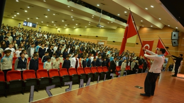 Bahçeşehir Okyanus Öğrencileri Çanakkale Zaferi'ni Kutladı