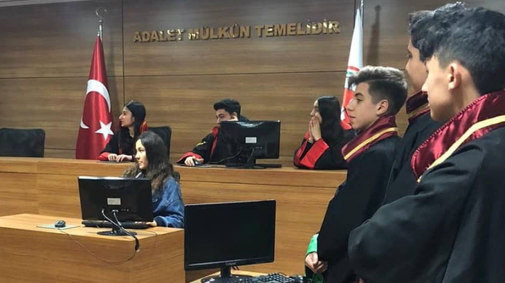Hukuk ve Medya-İletişim Kariyer Kulübü Öğrencilerinden İstanbul Ticaret Üniversitesine Ziyaret