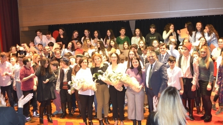 Halkalı Okyanus Koleji Türkçe Zümresi Öğretmenleri Tarafından Düzenlenen Ortaokul Öğrencilerinin Hazırladığı Şiir Dinletisi Gerçekleşti
