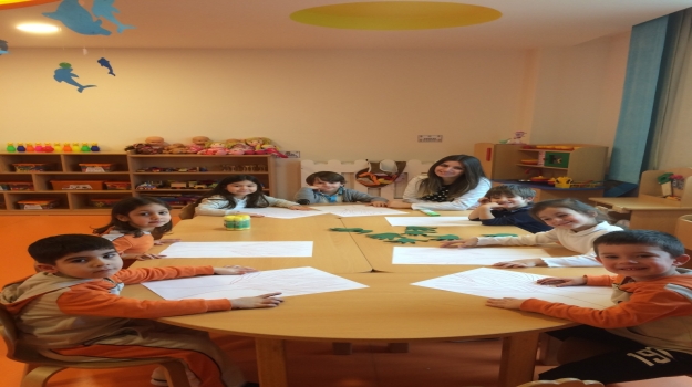 Kemerburgaz Okyanus Koleji Okul Öncesi Yunuslar Grubu Sanat Etkinliğinde