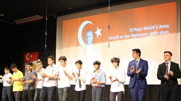 19 Mayıs Atatürk‘ü Anma Gençlik ve Spor Bayramı Bornova Okyanus Koleji‘nde Gururla Kutlandı