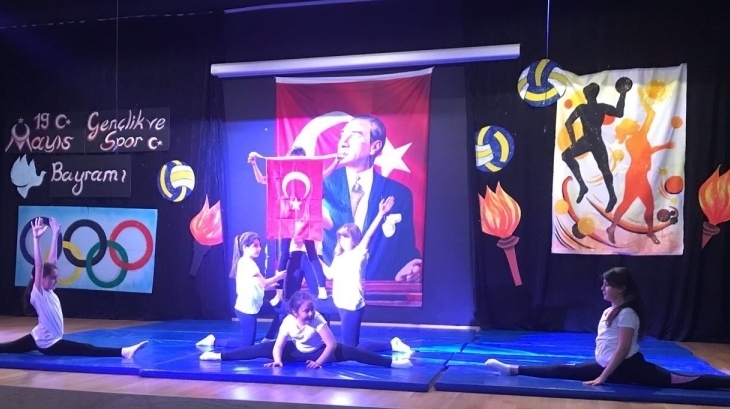 19 Mayıs Atatürk’ü Anma Gençlik ve Spor Bayramı İncek Okyanus Kolejinde büyük bir çoşkuyla kutlandı.