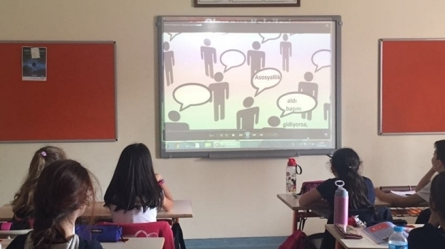 Ataşehir Okyanus Kolejinde 'Sosyal Medya Kullanımı' Semineri