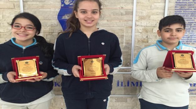 Ataşehir Okyanus Ortaokulu Nisan Ayı Örnek Öğrencilerini Seçti