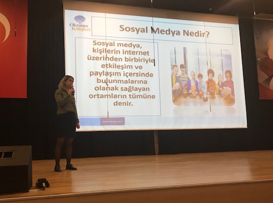 Bornova Okyanus Kolejinde Teknoloji ve Sosyal Medya Kullanımının Önemi Semineri