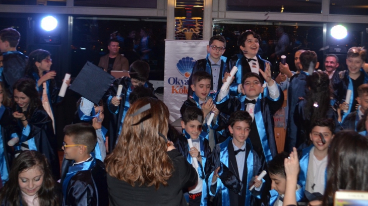Fatih Okyanus Koleji " İlkokula Veda, Ortaokula Merhaba" gecesi düzenlendi.