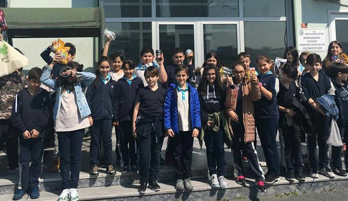 Güneşli Okyanus Ortaokulu 5. Sınıf Öğrencileri Hayvan Barınağını Ziyaret Etti.