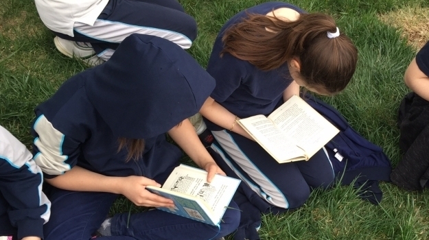 İncek Kampüsünde "Açık Havada Kitap Okuma" Etkinliği