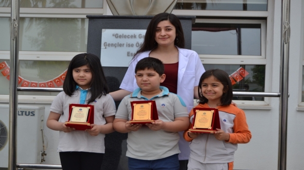 Adana Okyanus İlkokulu Mart Ayı Örnek Öğrencilerini Seçti