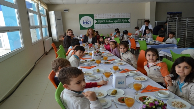 Adana Okyanus 24-27 Mart 2015 Haftası Örnek Sınıfını Seçti