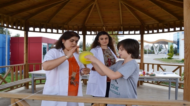 Adana Okyanus Ortaokulu’nda Bilim Haftası Etkinliği