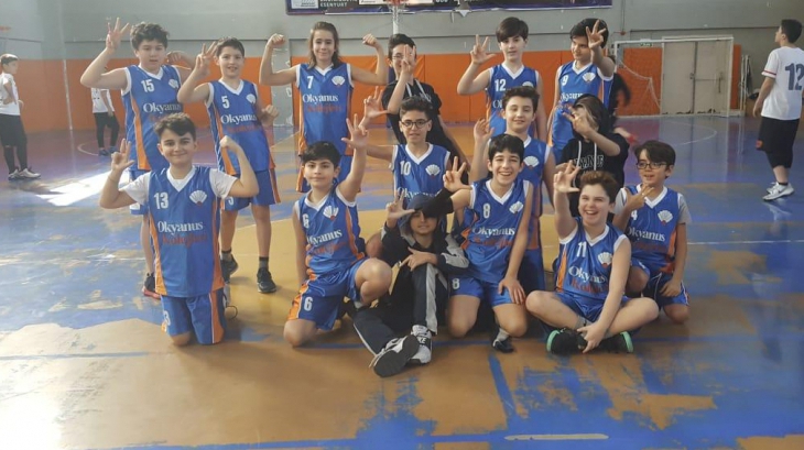 Bahçeşehir Okyanus Koleji Ortaokul Kademesi Küçük Erkekler Basketbol Takımımız