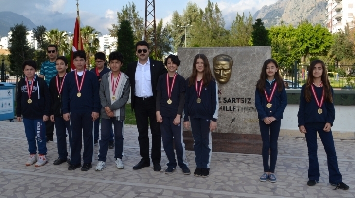 Dünya Pi Günü Yarışmasında Dereceye Giren Öğrencilerin Ödülleri Verildi