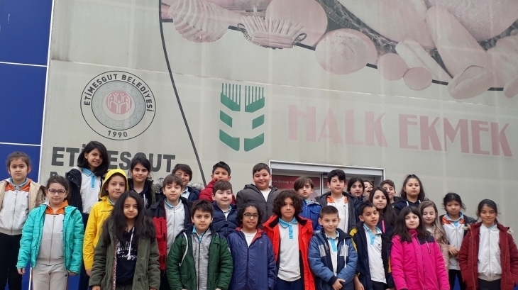 4. Sınıf Öğrencileri Etimesgut Halk Ekmek Fabrikası Gezisinde