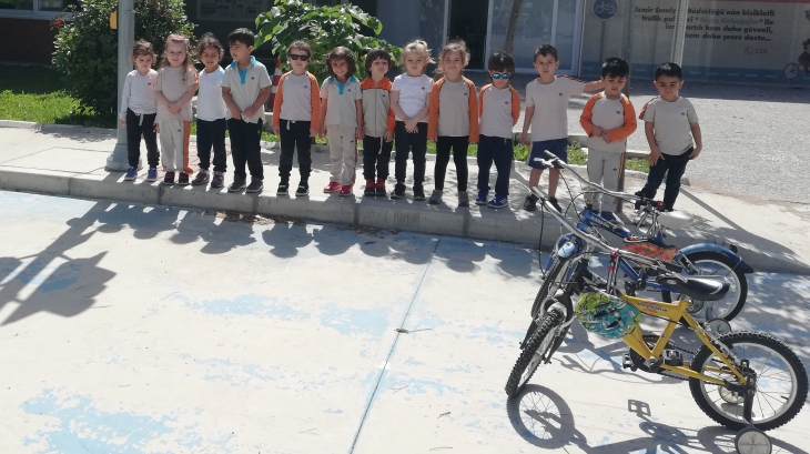 Yunuslar Grubu Öğrencileri Trafik Eğitim Parkuru Gezisinde