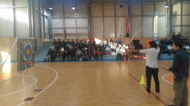 Adana Okyanus Anadolu Lisesi Okçuluk Kulübü Gösterisi