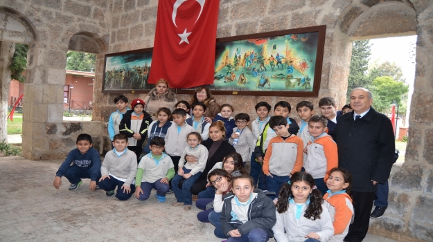 Adana Okyanus Koleji 4.Sınıf Öğrencileri Müze Gezisinde