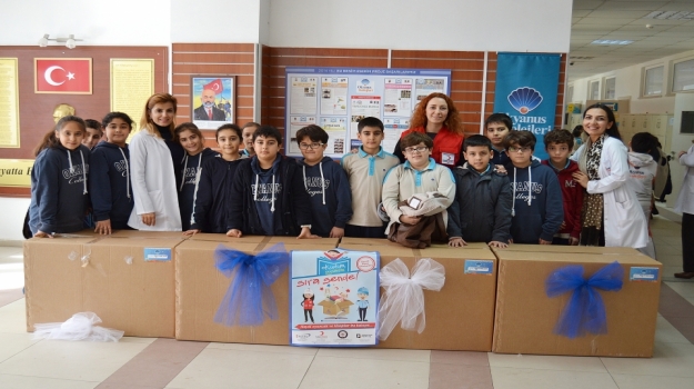 Adana Okyanus Koleji Öğrencilerinden "Okudum Oynadım Sıra Sende” Projesi