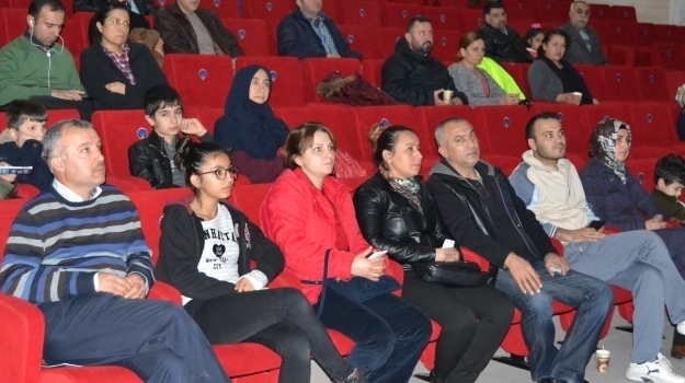 Adana Okyanus Koleji’nde Veli Seminerleri Gerçekleşti