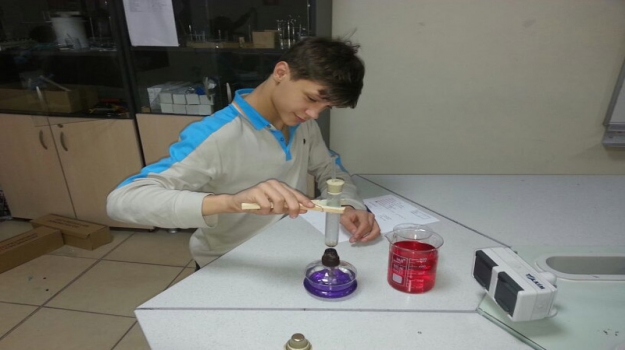 Ortaokul Öğrencilerinin Laboratuvar Sınavı