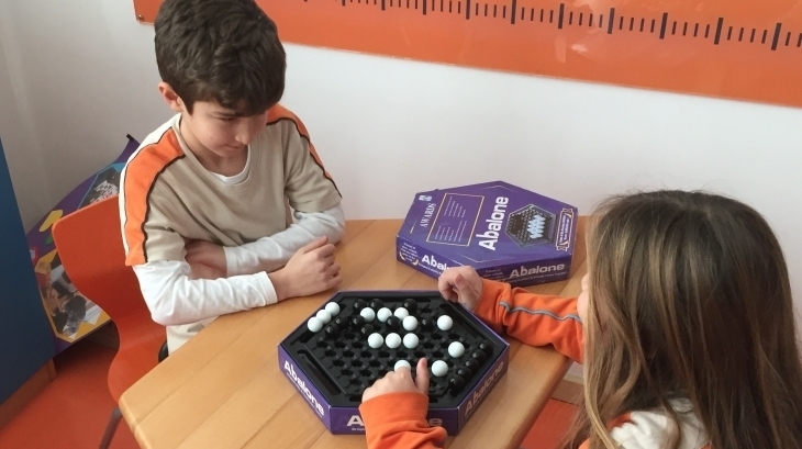 Üstün Zekâlılar ve Yetenekliler İlkokulu 4-F Sınıfı Zeka ve Akıl Oyunları Turnuvasına Hazırlanıyor