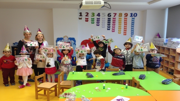 Beykent  Okyanus  Koleji  Okul  Öncesi Güneş  Sınıfı  30.12.2015 Çarşamba Günü  Aile Katılım Etkinliğini Gerçekleştirdi.