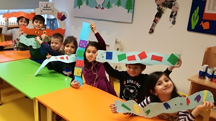 Beykent Okyanus Koleji Okul Öncesi Gökkuşağı Grubu Öğrencileri Sanat Etkinliğinde