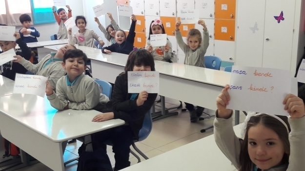 Eryaman Okyanus 1-A Sınıfı Türkçe Dersinde ''Ben de Kimde Oyunu'' Oynadı