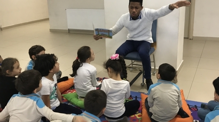 Eryaman Okyanus Koleji İlkokul Kademesi Öğrencileri Öğle Aralarını "Reading Corner" Etkinliğiyle Geçirdiler