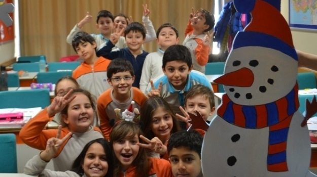 Fatih Okyanus İlkokul Öğrencileri Yeni Yılı Umutla Karşıladı