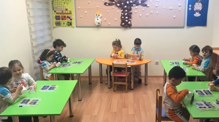 Fatih Okyanus Koleji Okul Öncesi Kuşlar Grubu Sanat Dersinde