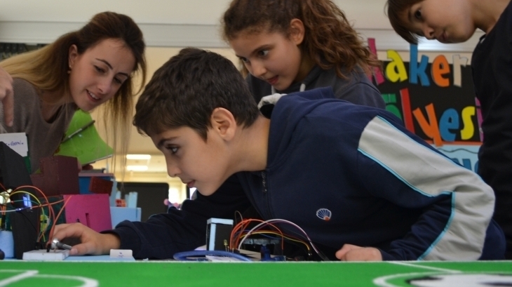 Mavişehir Okyanus Koleji Ortaokul Kademesi Maker Kursu Ürünlerini Sergiledi