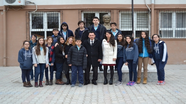 Adana Okyanus Koleji ‘Haydi Bana Kitap Gönder Kampanyası’
