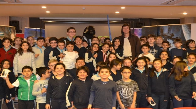 Antalya Okyanus Koleji Ortaokulu Öğrencileri İngilizce Çocuk Tiyatrosu İzlediler