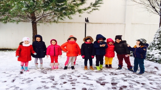 Bahçeşehir Okyanus Anaokulu Öğrencileri Kar Eğlencesinde