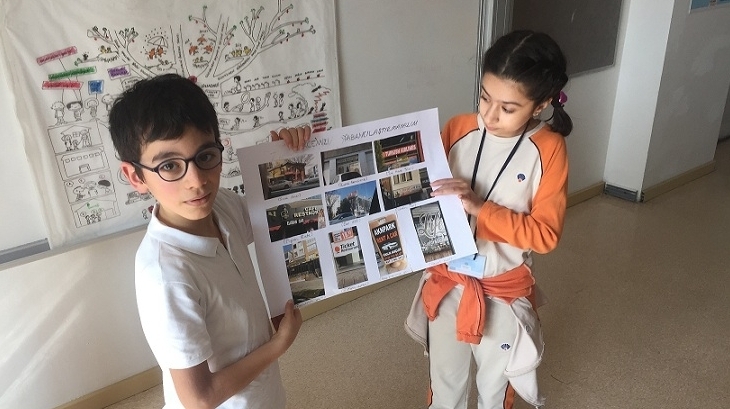 4-D Sınıfı Öğrencilerinin Türkçesi Varken Konulu Afiş Çalışması