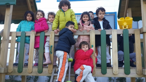 Beykent Okyanus Koleji Okul Öncesi Grubu Bahçede Oyun Oynuyor