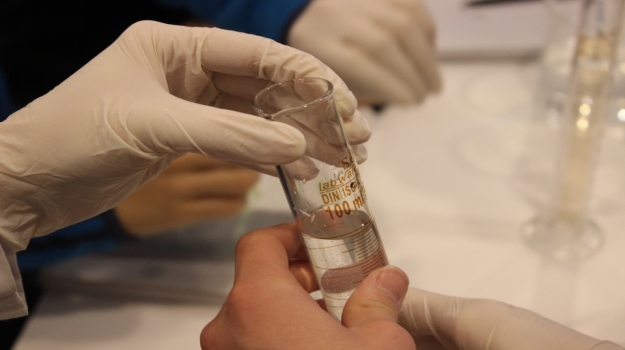 Kemerburgaz Okyanus Lisesi Öğrencileri Hücrelerinin Mikroskopta İncelenmesi Deneyi Yaptı