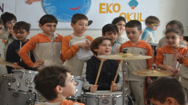 Mavişehir Okyanus Koleji Öğrencileri Keyifli Bir Müzik Dinletisi Sundular