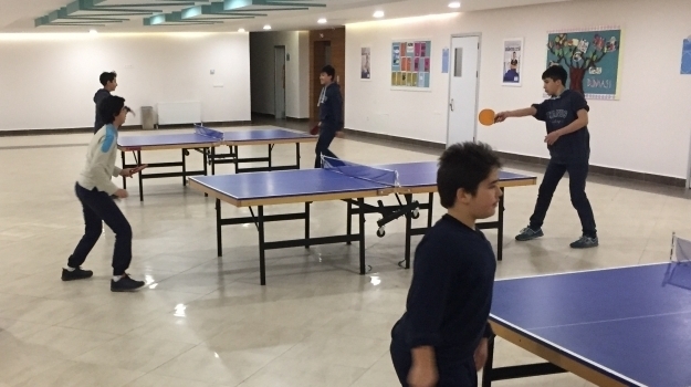 İncek Ortaokul Kademesinde Masa Tenisi Turnuvası Hızla Devam Ediyor!