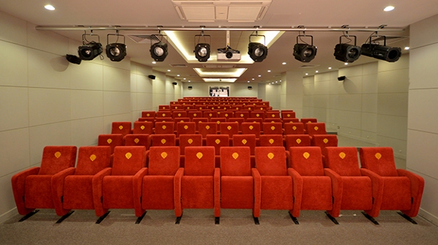 Konferans salonu 1